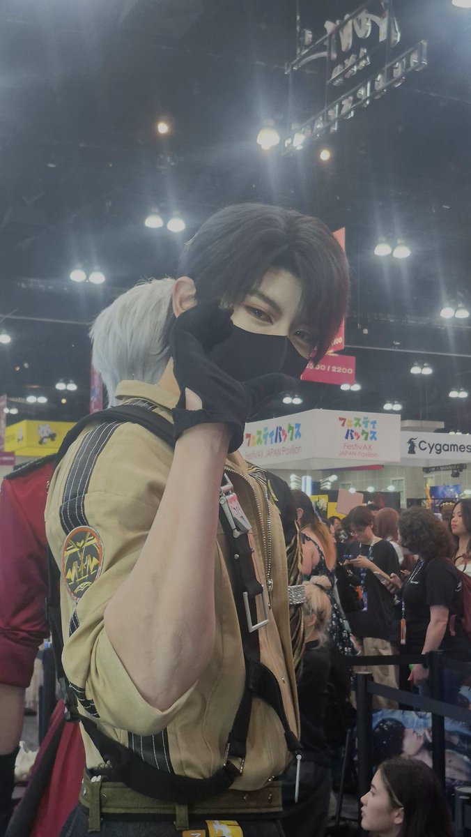 mihancito's tweet photo. leb was soooo sweet to me for both days omg I wanted to cry so much ♥︎ https://t.co/JSVLXEjQaU