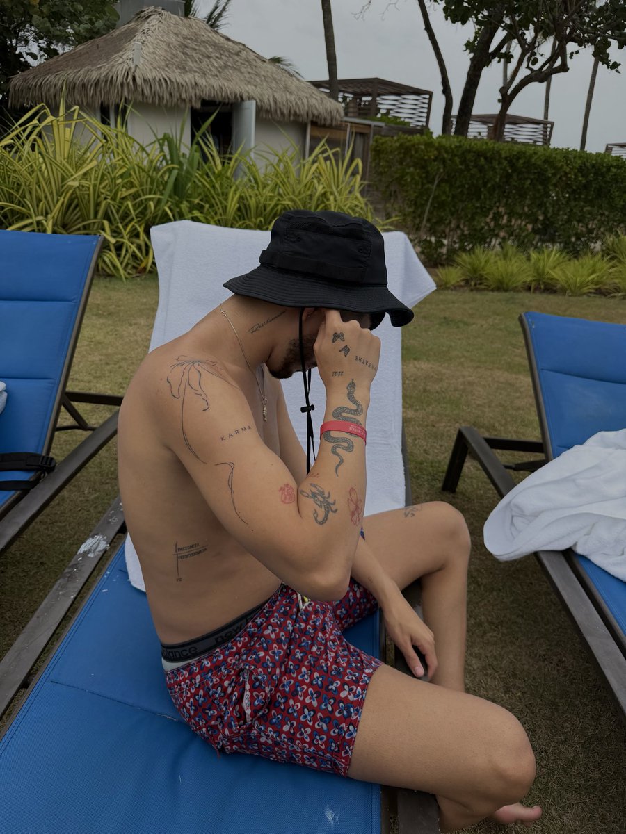 davvyniel's tweet photo. ☀️ https://t.co/1i9wRGeh6w