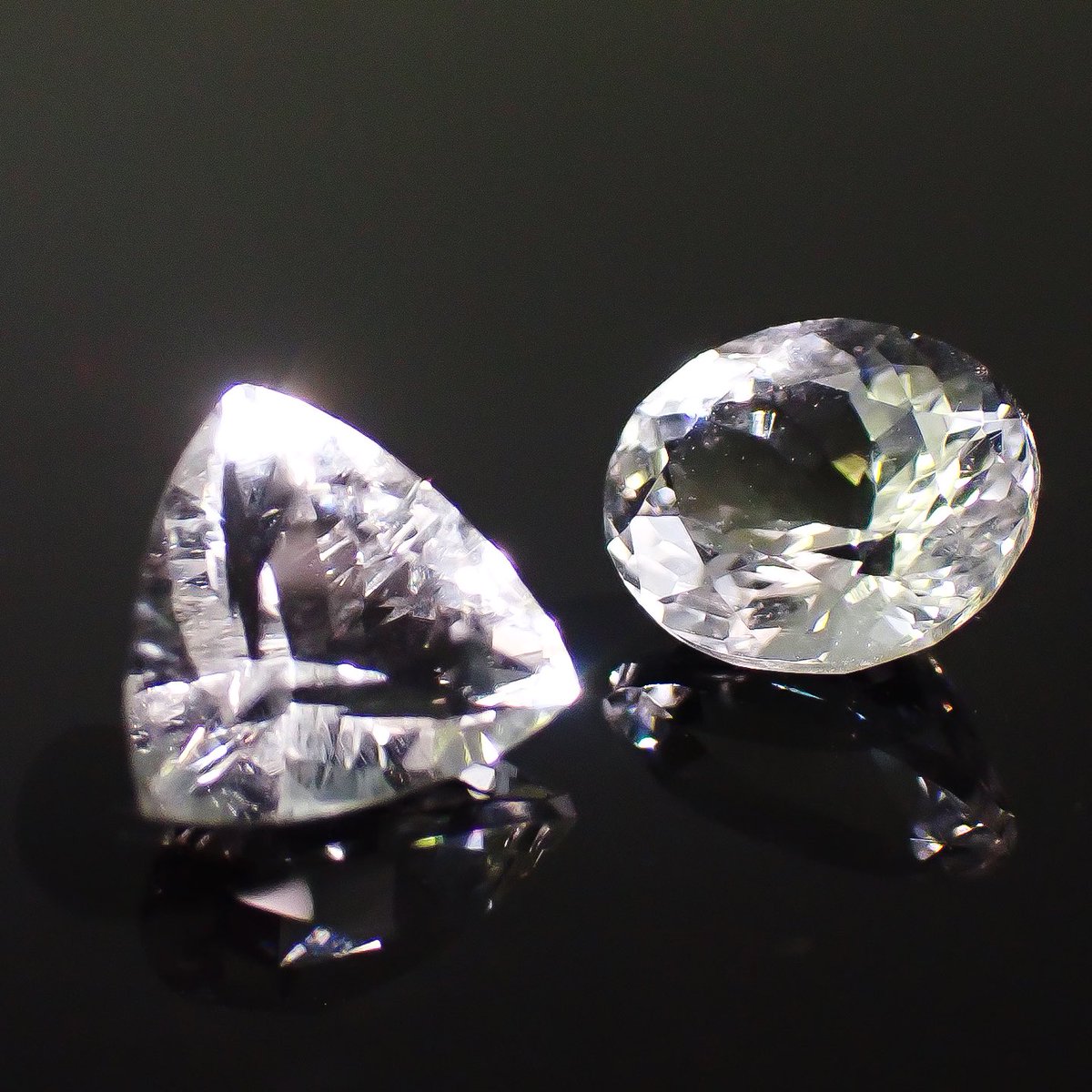 👑 日本水晶 日本で人々の生活の中に水晶が最初に登場したのは縄文時代