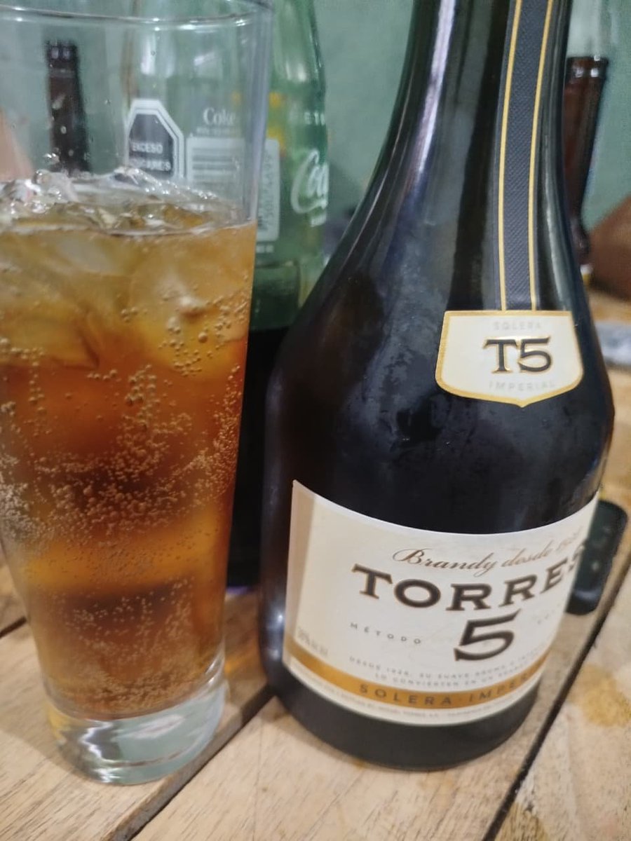 tuconejitaflaki's tweet photo. #triste #mexico #inglaterra #2&amp;3 #ultimosminutos #noches #perdiendo #🥹🥲🥹🥲 #colegiala #niñamala #estudiar #torres5 #unacuba https://t.co/wKZpC74p1l