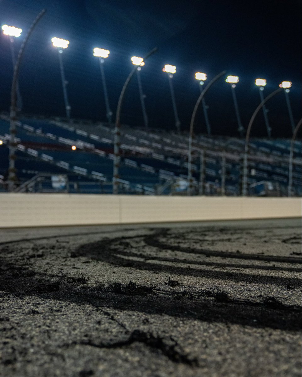 ChicagolndSpdwy's tweet photo. With love, from Joliet. 💙 https://t.co/9zOeN76XQf