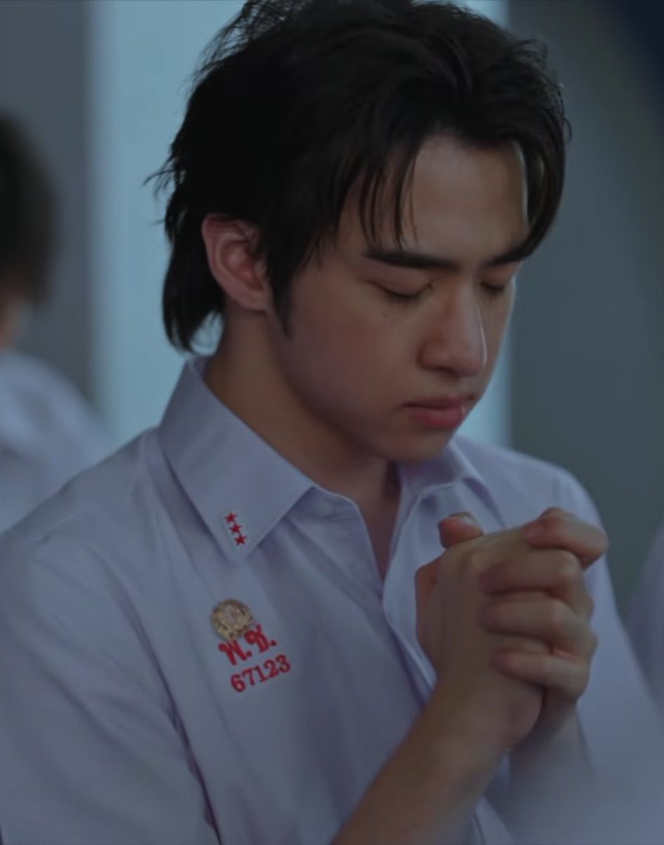 AsayaK2's tweet photo. ขอถ่ายตอน pray แบบใน Mv หล่อพี่เมธมาก แต่ออกมาเป็นจิ๋วคับ 🥹👶🏻
#PROXIEVictor 
#PROXIE1stFANCONinHK https://t.co/HZ2xsasxHZ