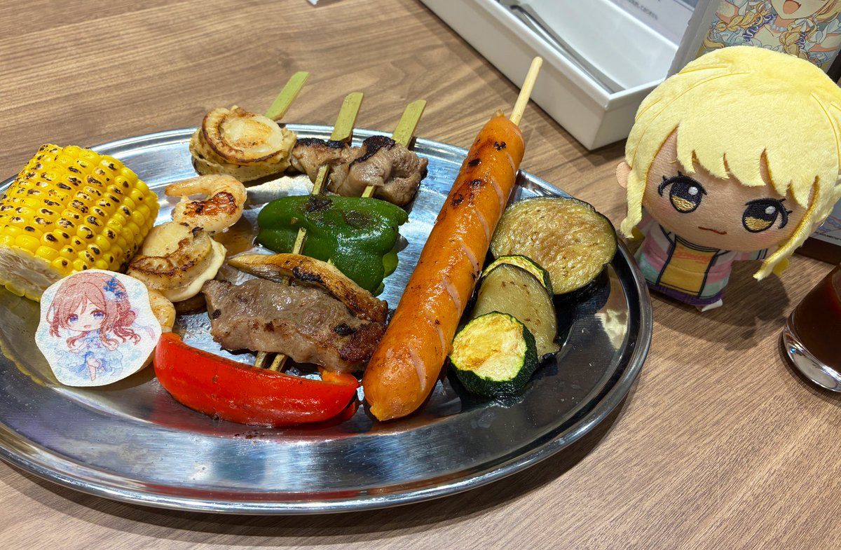 tellur_'s tweet photo. ことぬいとBBQ🍖
 #初星学園ぬいぬい部 https://t.co/G6UJ9qleRC