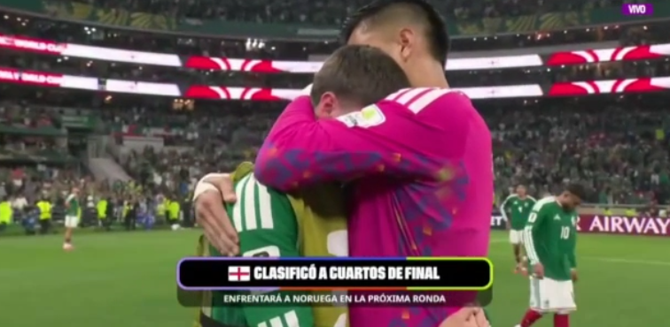 NortiPyuruO's tweet photo. Merecían algo mas México 🥀 https://t.co/2DRgZw9sHj
