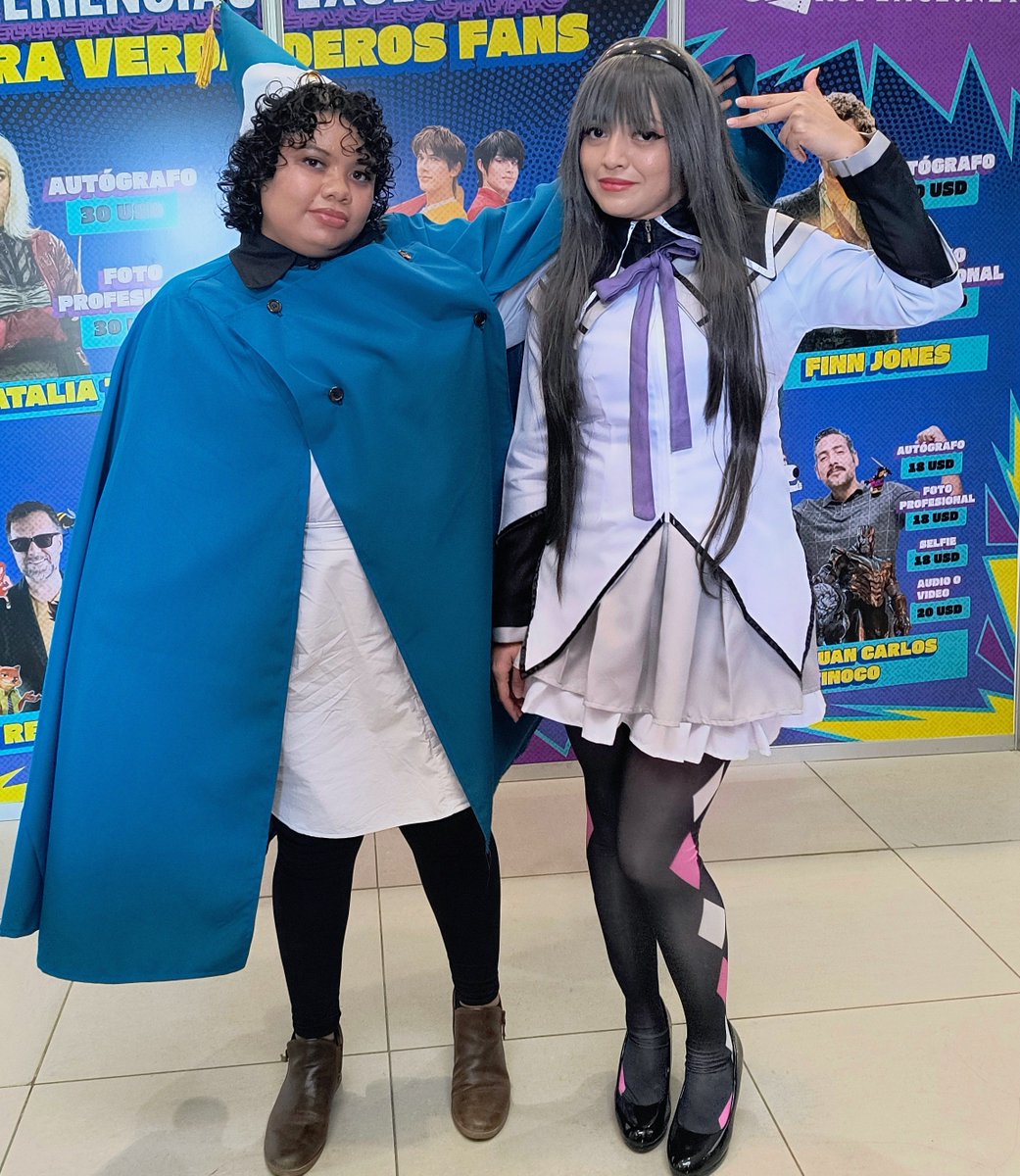 GabsWakeman's tweet photo. Nos convertimos en magical girls @Unamichioscura https://t.co/5ompkUi6md