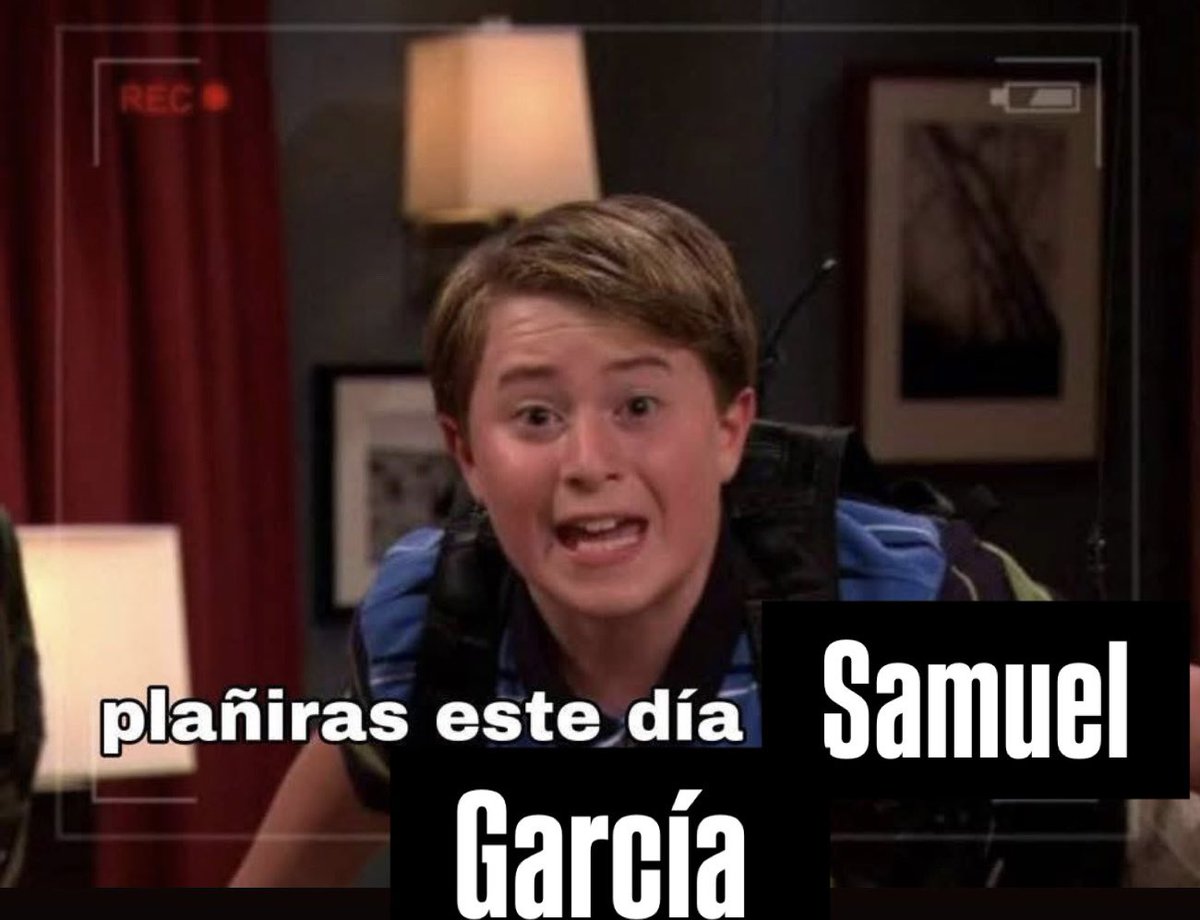 alwayspattinson's tweet photo. Maldito https://t.co/8QZzz6Kv15