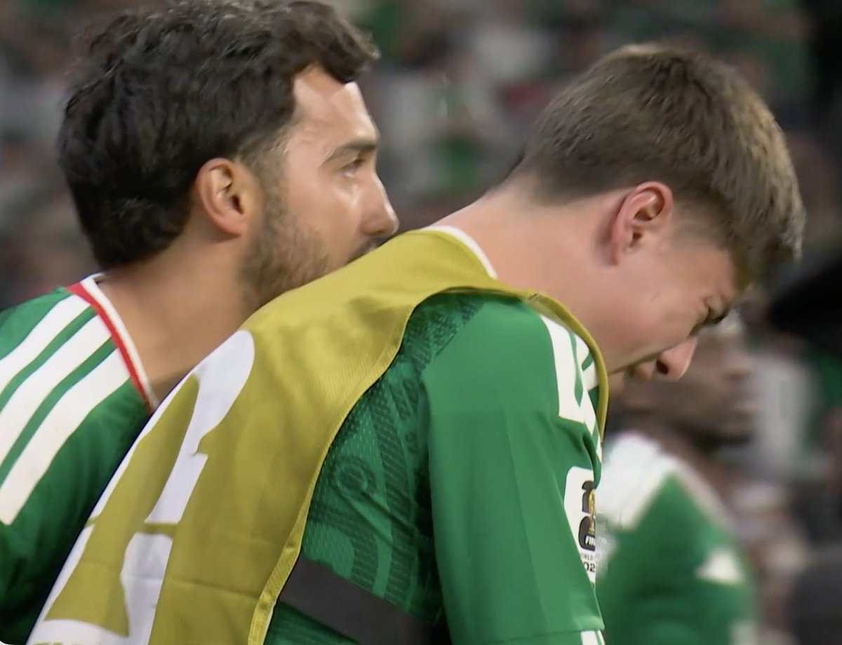 ofootball__'s tweet photo. Heartbreak for Mexico. 💔 https://t.co/mvwR7WyHrD