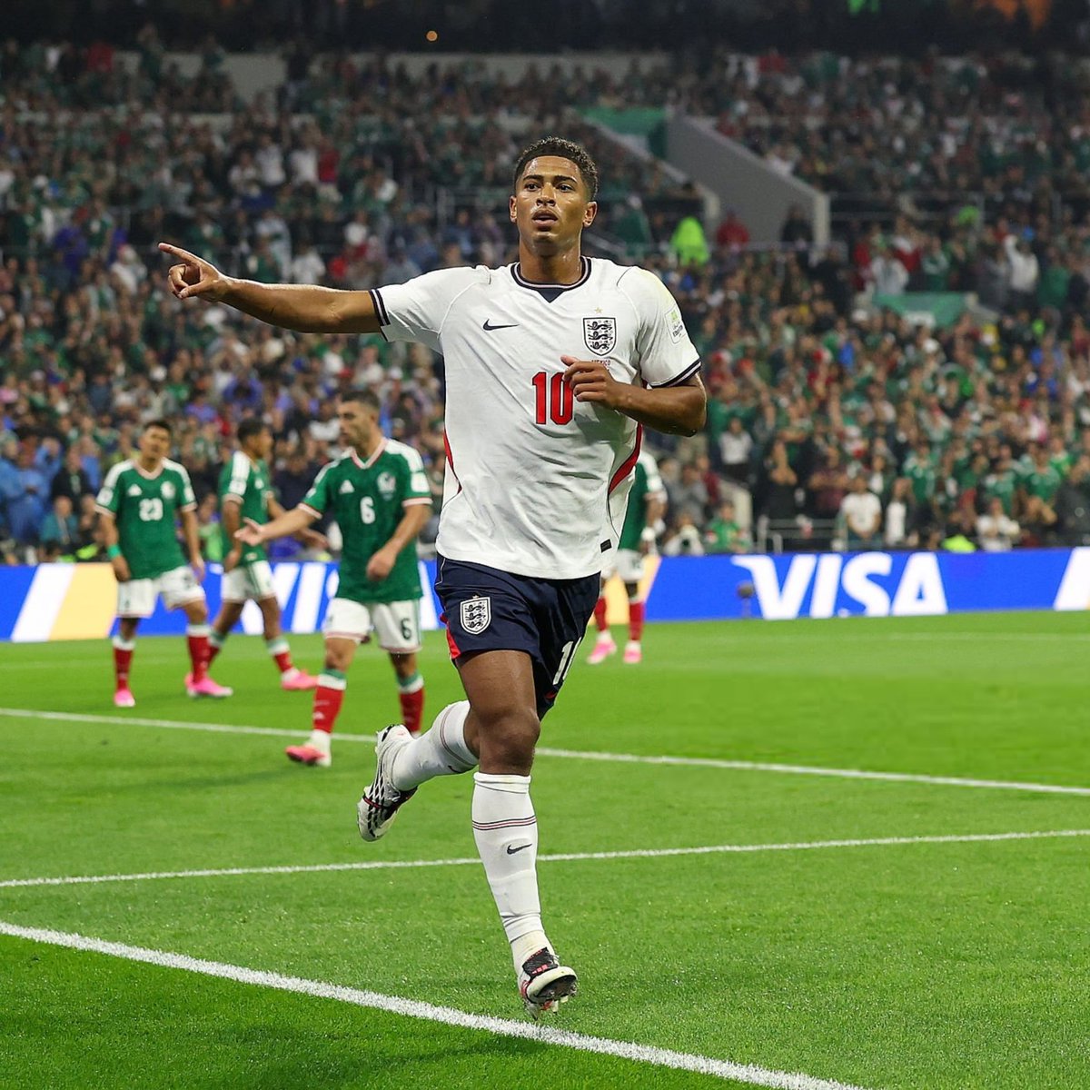 LosMadridistas_'s tweet photo. 🚨 Jude Bellingham 🏴󠁧󠁢󠁥󠁮󠁧󠁿 face au Mexique : ⭐️🔥

⏱️ 101 minutes jouées
⚽️ Doublé 
✅ 4 dribbles réussis
🎯 100 % de précision sur les longs ballons
🛡️ 7 interventions défensives
💪 2 tacles réussis
🧱 4 dégagements
🔄 3 récupérations
⚔️ 9 duels remportés
🚫 1 tacle décisif
❌ 0 dribble subi