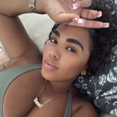 Inesss_xo's tweet photo. #NewProfilePic https://t.co/cfDtLGP70Y