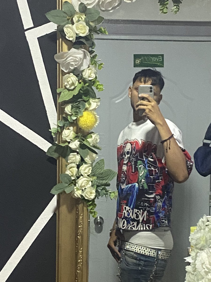 Srpuello0's tweet photo. 🚶🏻‍♂️‍➡️👅 #flaco #chudai https://t.co/QXKHLuIl7n