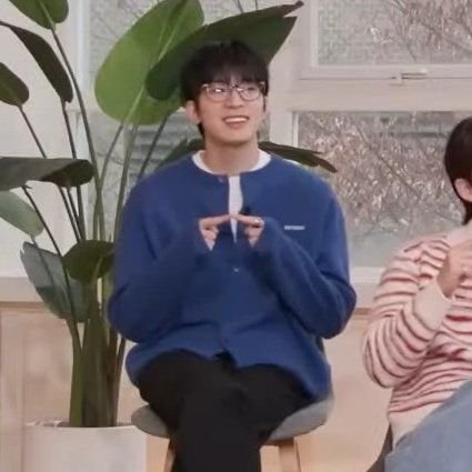 thinkabtjhc's tweet photo. jeonghan joshua ft scoups track?????? https://t.co/0H4uPVDdaS