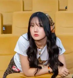 ledekrepp's tweet photo. Mari kita beda macam2 macan

Gits : macan bule ngantuk
Delyn : macan cina 
Freya : WKWKWKKW AING MAUNGGG ROARR!
Ellay : macan apaan ini bjir tengil bgt pen gw colok matanya 😭 https://t.co/llL0GD9QcM