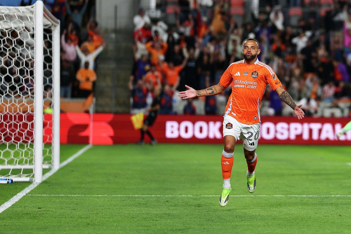 JamesRoyNFL's tweet photo. If you are from Houston and want to keep following soccer after the World Cup, I’ve been following the Dynamo the past few seasons and now is a great time to start following.

Hell in the Shell returns 7/22 at 7:30pm https://t.co/Yi1iHDsiz2