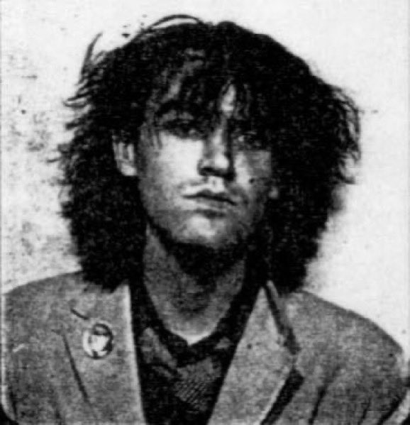 obscenelydolled's tweet photo. all this photo does is reinforce my theory that moz was incredibly stinky and greasy here https://t.co/fdunMlo6mx