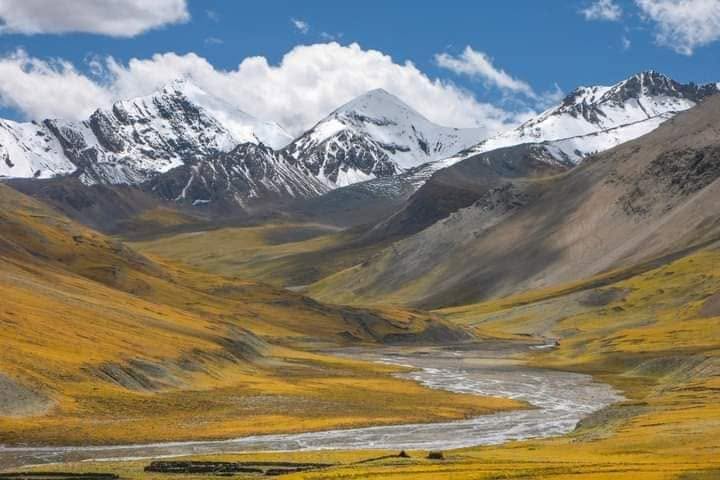 ZilkaPavel's tweet photo. Dne 6. července se slaví Světový den Tibetu (World Tibet Day). Za připomenutí stojí povstání Tibetského lidu proti čínským okupantům a potlačování lidských práv v Zemi sněhu – Tibetu. Světový den chce tak upozornit na porušování lidských práv v Tibetu. https://t.co/ailu9WZoTh