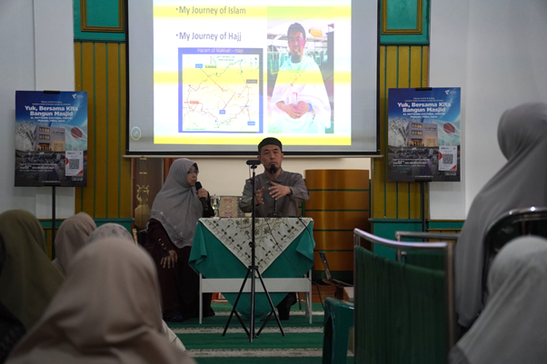 dompetdhuafaorg's tweet photo. Sensei Sugimoto: Muslim di Jepang Bertambah, Tantangannya Masih Besar

Dalam Safari Dakwah di Depok, Sensei Sugimoto membagikan kisah perjalanannya menjadi mualaf sekaligus potret perkembangan Islam di Jepang. Meski jumlah Muslim terus meningkat, mereka masih menghadapi tantangan seperti terbatasnya masjid, akses makanan halal, serta pendampingan bagi para mualaf. Baca selengkapnya di : https://t.co/t37IbmVFbv

#MuslimJepang #SafariDakwah #DompetDhuafa
