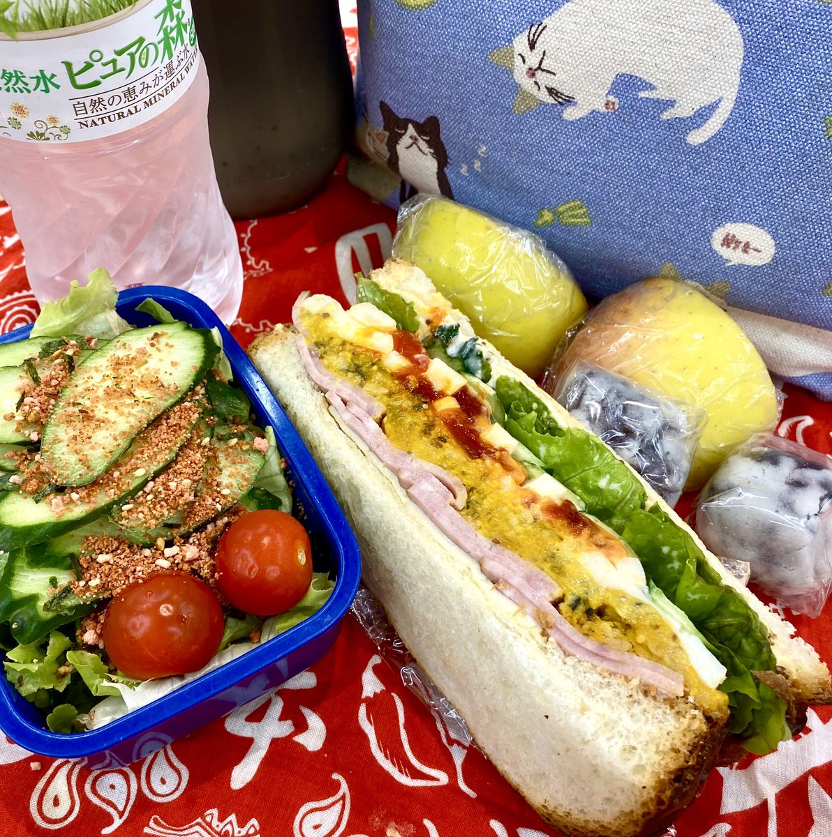 MickShock's tweet photo. 今日のニッシー特製サンドイッチ！
いただきまーす！😄🥪
#ニッシー特製サンドイッチ https://t.co/ypipBNtryK