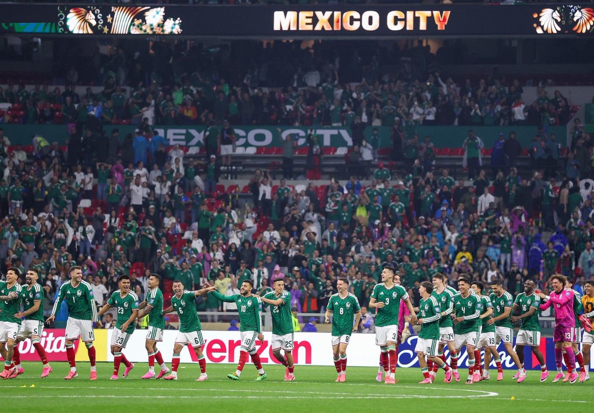 JairAguila7's tweet photo. Muy orgulloso de este grupo 🇲🇽 https://t.co/Nxj0imn4qW
