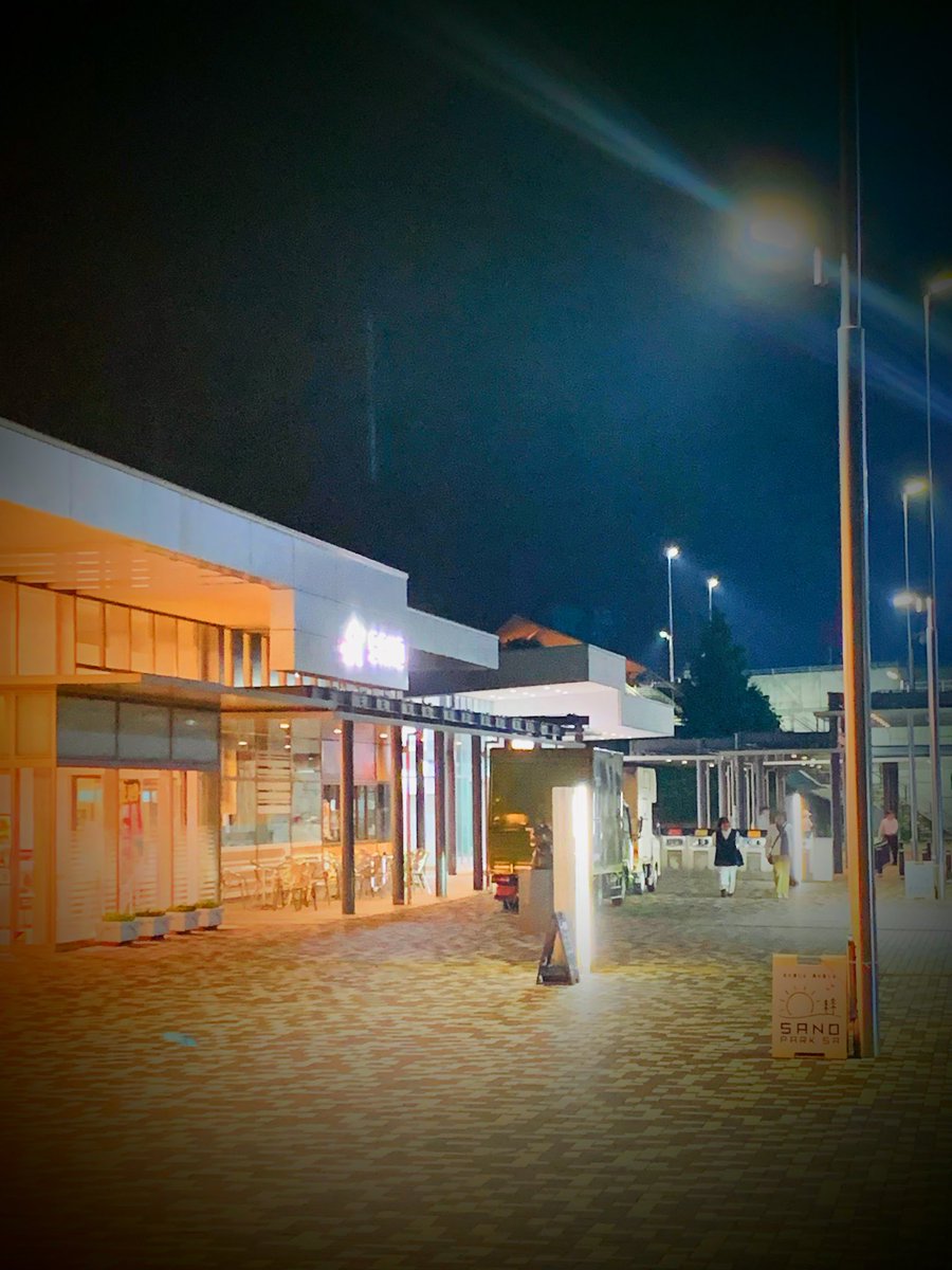 SHT626's tweet photo. 弾丸旅🚌💨💨

親戚が遠方だと急遽の際には弾丸になりがちよね🚀

そ���な弾丸かましてきた先月末から今月頭👼💦

こんなおかまでも呼び出されるうちの親族は理解者だらけ👼✨❤️

これからおやすみの皆さまもおはようございますの皆さまも🌟☀️
また今夜〰︎👼❤️ https://t.co/mw0mAePFM3