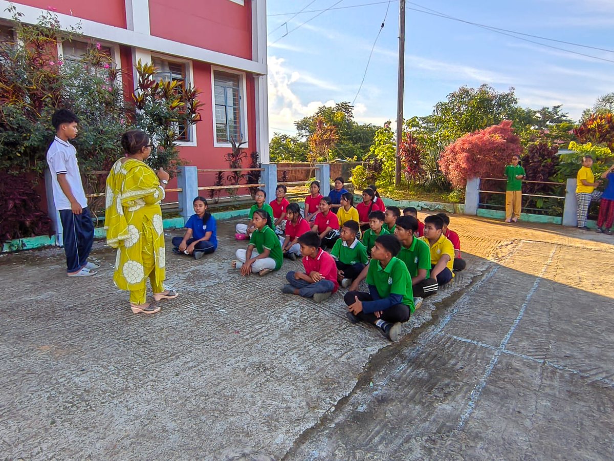 JnvKolasib's tweet photo. NCC classes were conducted on Friday, 3rd July, under the guidance of Ms. Dona Biswas, TGT (Physical Education). The students participating in the session were from Jawahar Navodaya Vidyalaya, Kolasib. https://t.co/ceQqYjnrmM