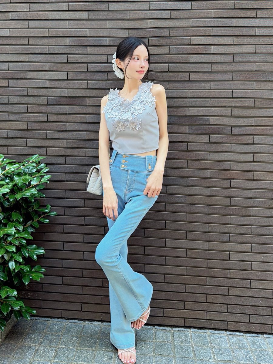 BELEAR_MIMI's tweet photo. シンプルな形のトップスだからこそ
他にはないディテールで差をつけたい📝
肌見せ苦手な人にも挑戦して欲しいベリアミミのアイテム♡ https://t.co/4Pk3c1fvdu