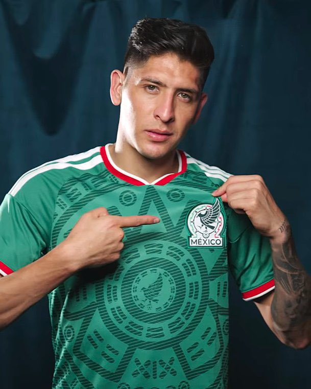 Gaspar_Sparco's tweet photo. Que chingue a su Ptm estos 2 pendejos y el América 🖕🏻 https://t.co/2IZLPyvVfo