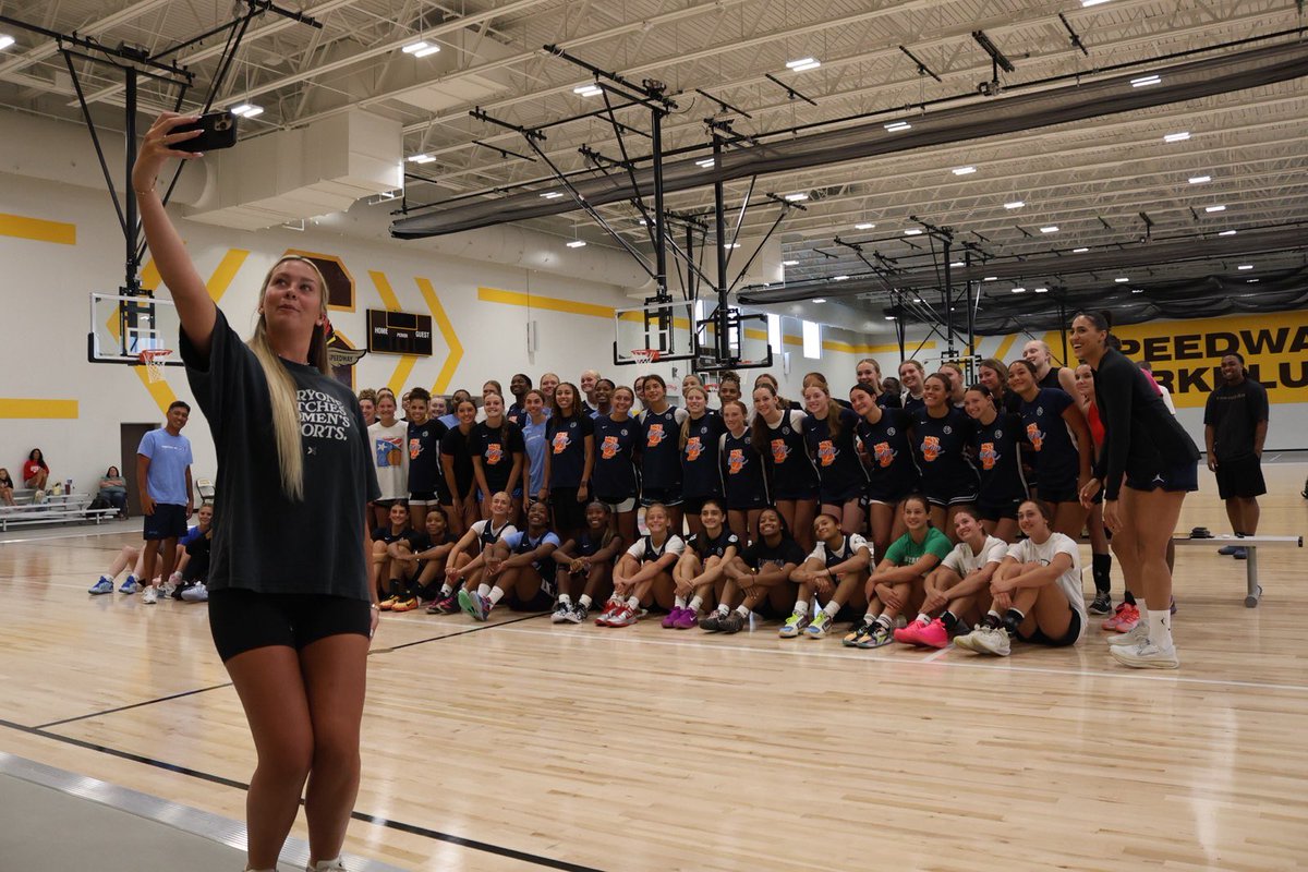 IndyOneEYBL's tweet photo. Thanks to a pair of past McDAA for speaking at our July mini-camp today @sydney_parrish and #TayaReimer https://t.co/N8WmGZ6IKi