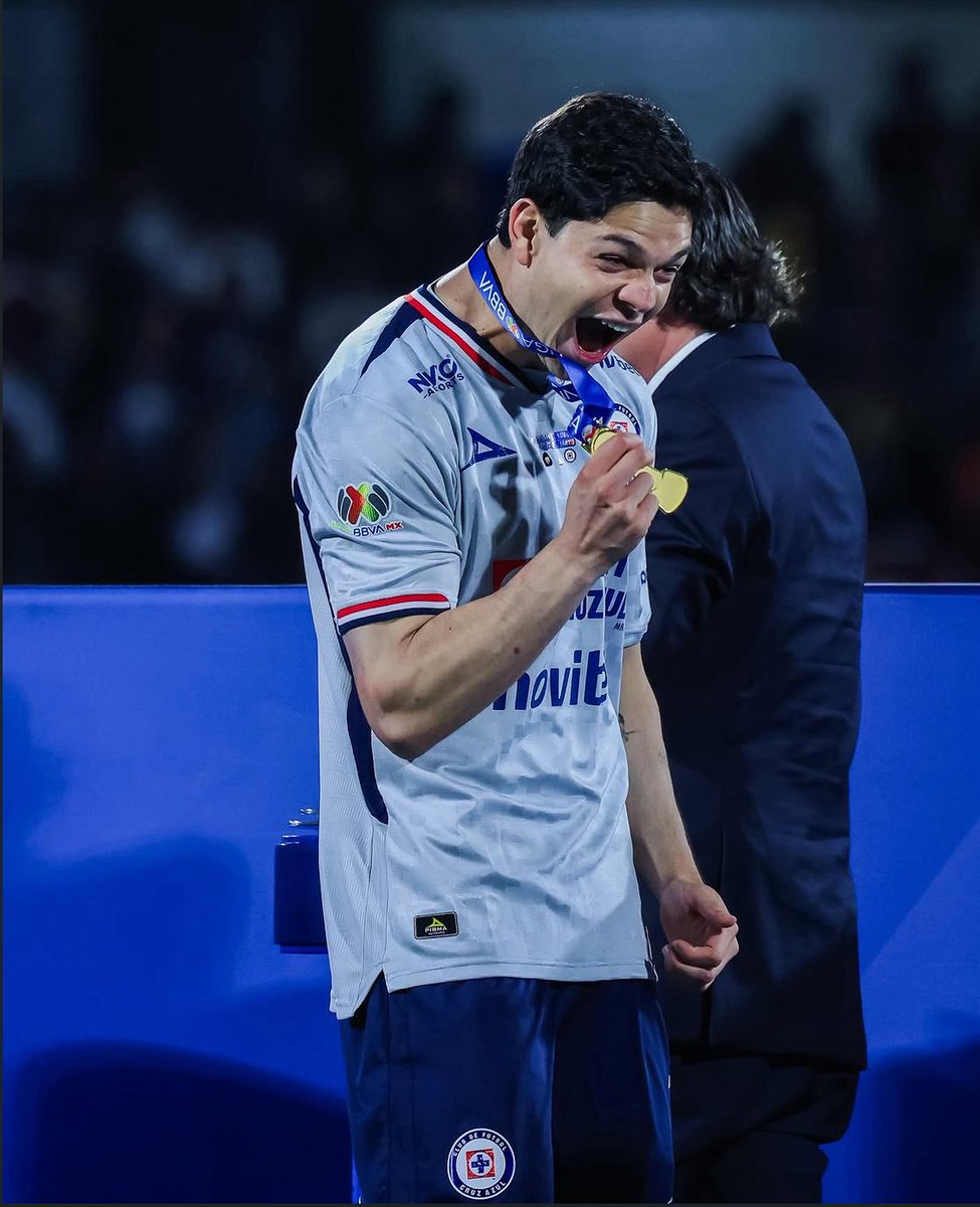 Chemo Misterioso 10 VECES CAMPEÓN DE LIGA tweet media