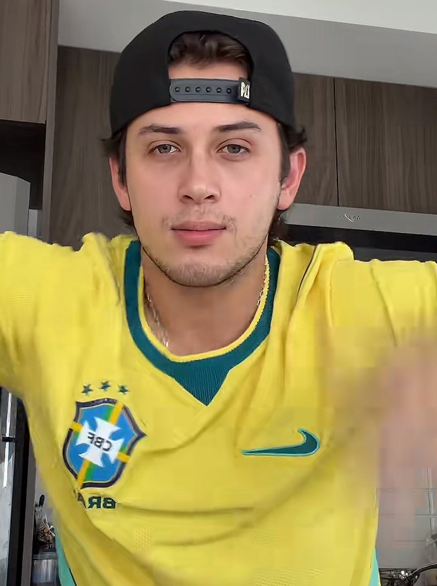 gunsforksj's tweet photo. qué guapo mi salero https://t.co/le9zyeSw9v