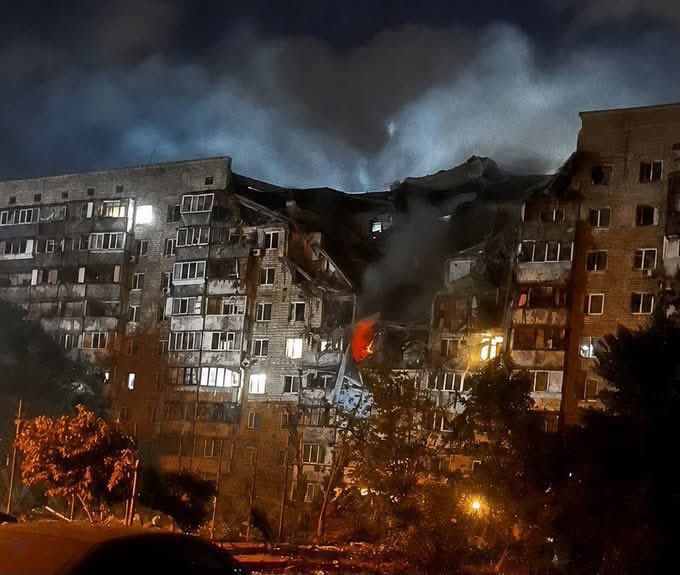 rshereme's tweet photo. Another massive attack on Kyiv. At least 7 people were killed. No military targets. Just residential buildings, schools, churches.

Russia is the manifestation of pure evil. https://t.co/eNOM2ya94s