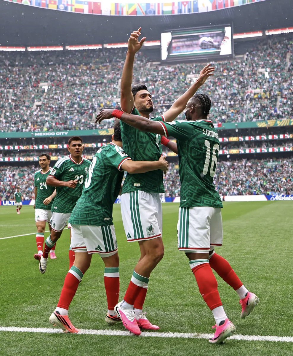 zoarmiranda's tweet photo. Perdimos contra un grande, los hicimos sufrir, los cansamos y los echamos para atrás. Nos vamos con la frente en alto, aceptando la derrota y sin inventar excusas.

No como otros, que ni las manos metieron y terminaron inventando historias de narcos para justificar lo patético juego de selección chica!! 😂😂😂😂😂😂😂😂😂😂😂😂😂😂
 
Gracias @miseleccionmx Viva México 🇲🇽🇲🇽🇲🇽🇲🇽🇲🇽🇲🇽🇲🇽🇲🇽🇲🇽🇲🇽🇲🇽🇲🇽🇲🇽🇲🇽🇲🇽