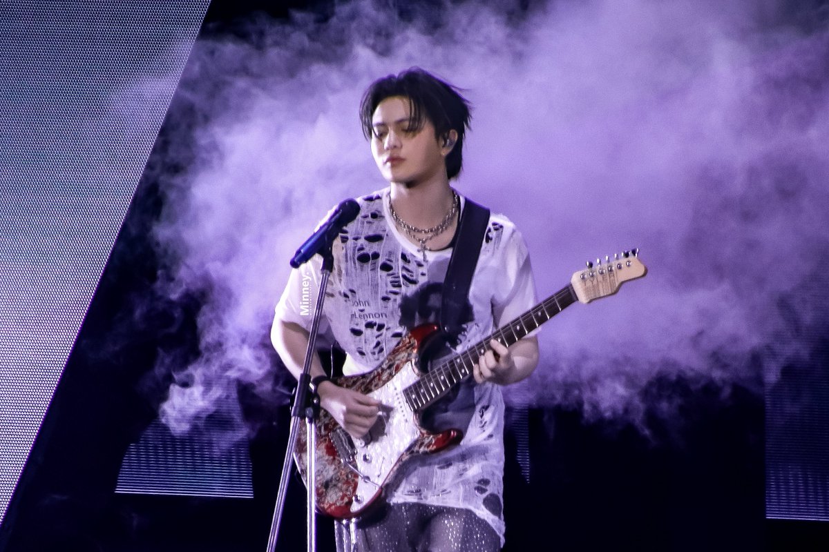 Minneymehappy_'s tweet photo. @Williamjkp1 @EstRvp @wesley_gmmtv — 260214 | @Williamjkp1 🍅
#RISERCONCERTD2 🎂
#RISERCONCERT 🎸
ʚ ═══・୨ ᴡ ɪ ʟ ʟ ɪ ᴀ ᴍ ᴇ ꜱ ᴛ ୧・═══ ɞ
#Williamjkp #WilliamEst #LYKN https://t.co/Ld1KbVb9HH