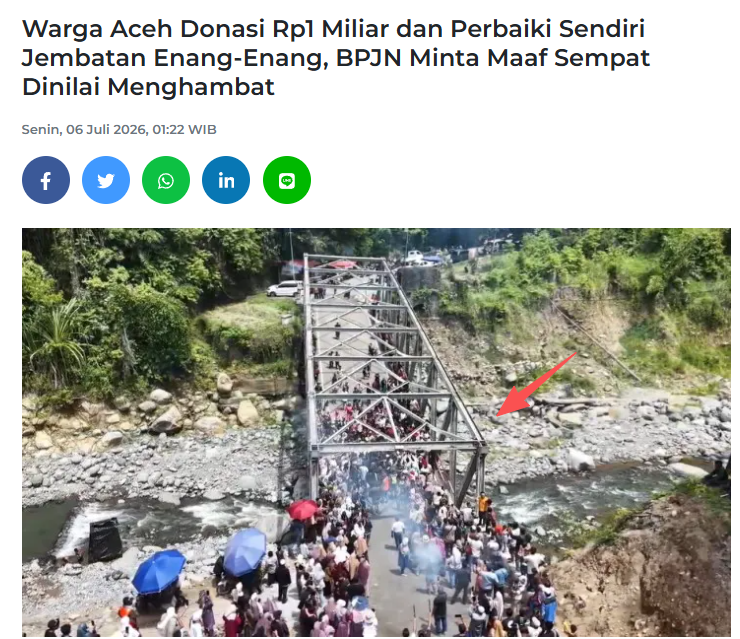 txtkarir's tweet photo. Mirisnya Negeri Ini…🥲🥲

Di Aceh, warga patungan Rp1 miliar untuk memperbaiki jalan rusak dan jembatan Enang-Enang secara swadaya. Mereka menangis karena merasa ditinggalkan pemerintah.

Padahal infrastruktur dasar seharusnya menjadi tanggung jawab negara. Tapi warga yang sudah susah malah harus gotong royong membiayai sendiri.

Ini bukan cuma soal Aceh. Ini cerminan ketimpangan pembangunan di negeri kita. Di beberapa daerah, masyarakat harus turun tangan karena pemerintah lamban atau tidak hadir.

BPJN (Balai Pelaksana Jalan Nasional) bahkan sempat meminta maaf karena dianggap menghambat.