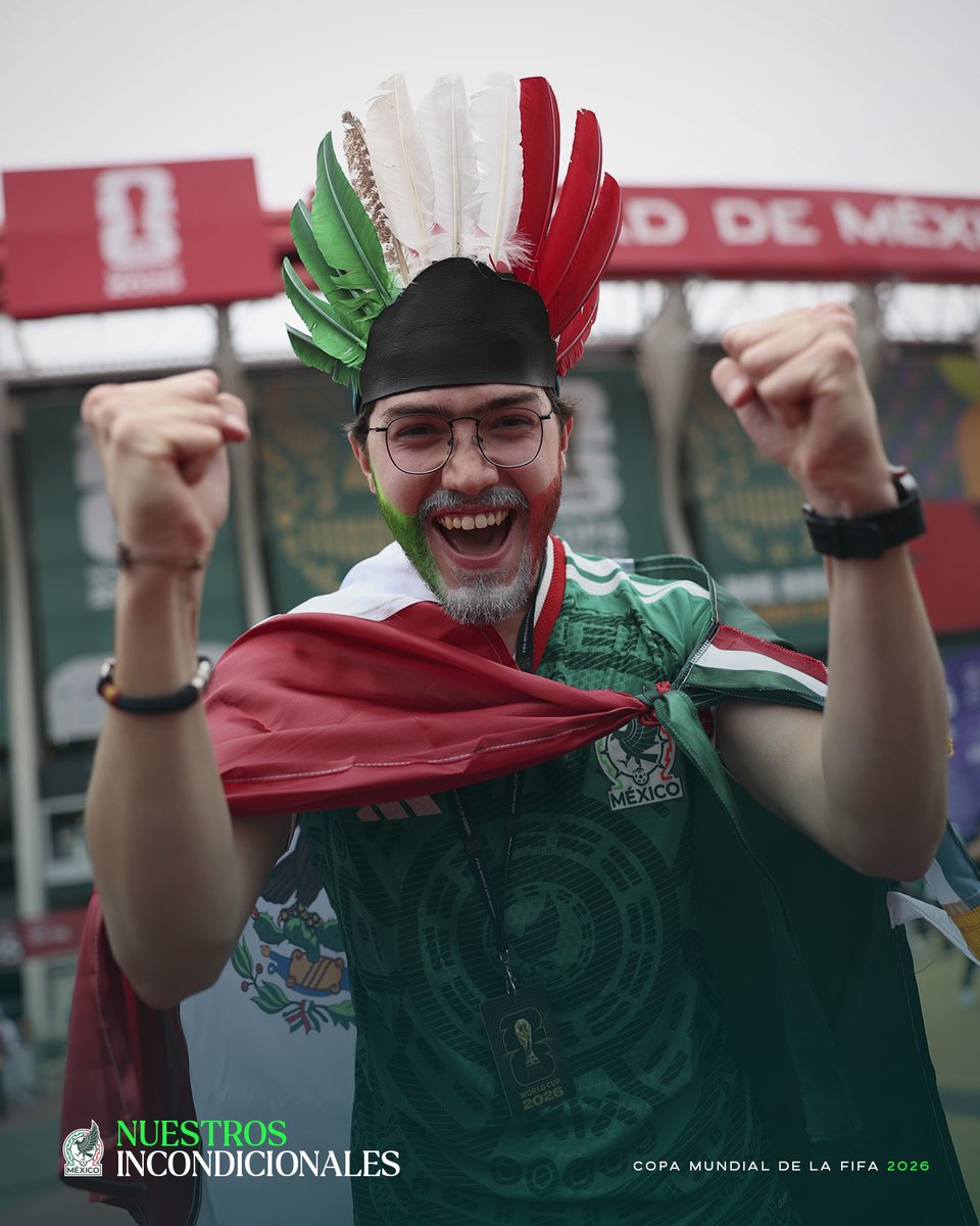 miseleccionmxEN's tweet photo. Our home, our atmosphere, #NuestrosIncondicionales ❤️‍🔥

A little tribute to the heart of this team: you. ✨

#SomosMéxico https://t.co/a1loPGqZb0