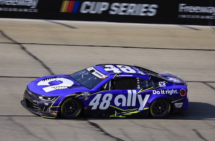 JonJustice's tweet photo. Spent a few great days at my Moms in Prescott AZ. The Grand Canyon never fails to impress. Arrived at my Dads in Lakewood Ca this afternoon. Settled in and watching the @NASCAR race. Disneyland tomorrow. @allyracing @Alex_Bowman @ABR_teams 
(Remotely planning my comeback…😏) https://t.co/3qcZAD3xYl