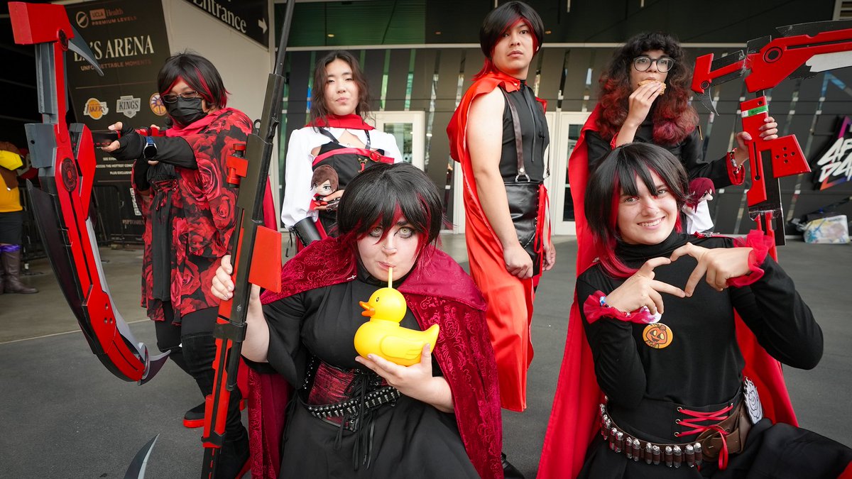 OfficialRWBY's tweet photo. From Remnant to Anime Expo ❤️✨

Thank you to everyone who joined our RWBY Cosplay Meetup and helped make this celebration so special!🌹#greenlightvolume10 https://t.co/BTbGfkZGfO