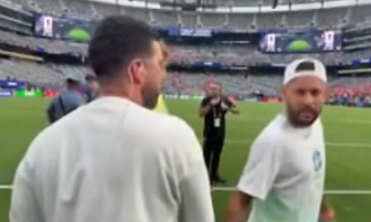 futtmais's tweet photo. “Tentei, tentei. Agora acabou. Comecei aqui, fechei aqui.”

- Neymar, na GETV.

📸 Reprodução https://t.co/tU9vviZLg9