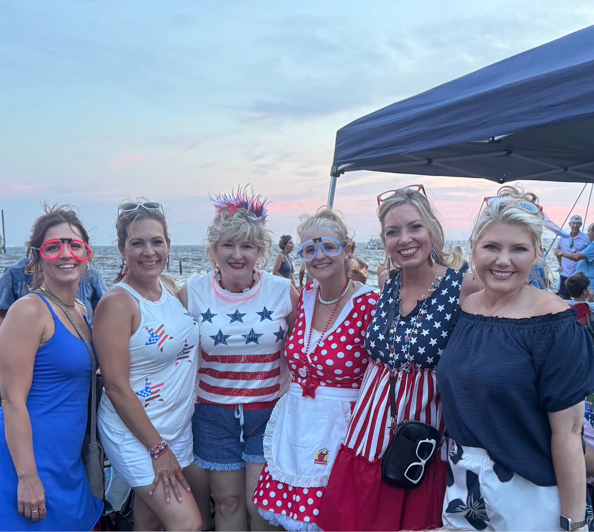 sherritabor's tweet photo. Happy 250th birthday America! 🇺🇸 🎆 #fourthofjuly #independenceday #youlooklikethefourthofjuly #mandemilkshakers https://t.co/11FUIuPmBa