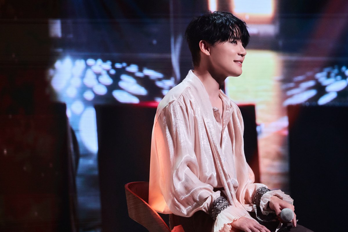 kbsworld_enter's tweet photo. “김준수, 亞투어 日 도쿄 공연 성료…
‘GRAVITY’ MV 1000만 뷰 겹경사”
김준수(XIA), 亞투어 도쿄 공연 성료, 日 맞춤형 세트리스트로 열도 제대로 달궜다
김준수, 도쿄 공연 성황리 마무리…日 맞춤형 세트리스트에 현지 팬들 기립 응원+함성

[제공: 팜트리아일랜드]

#김준수 #XIA #KIMJUNSU https://t.co/hVDE8XDdJ4