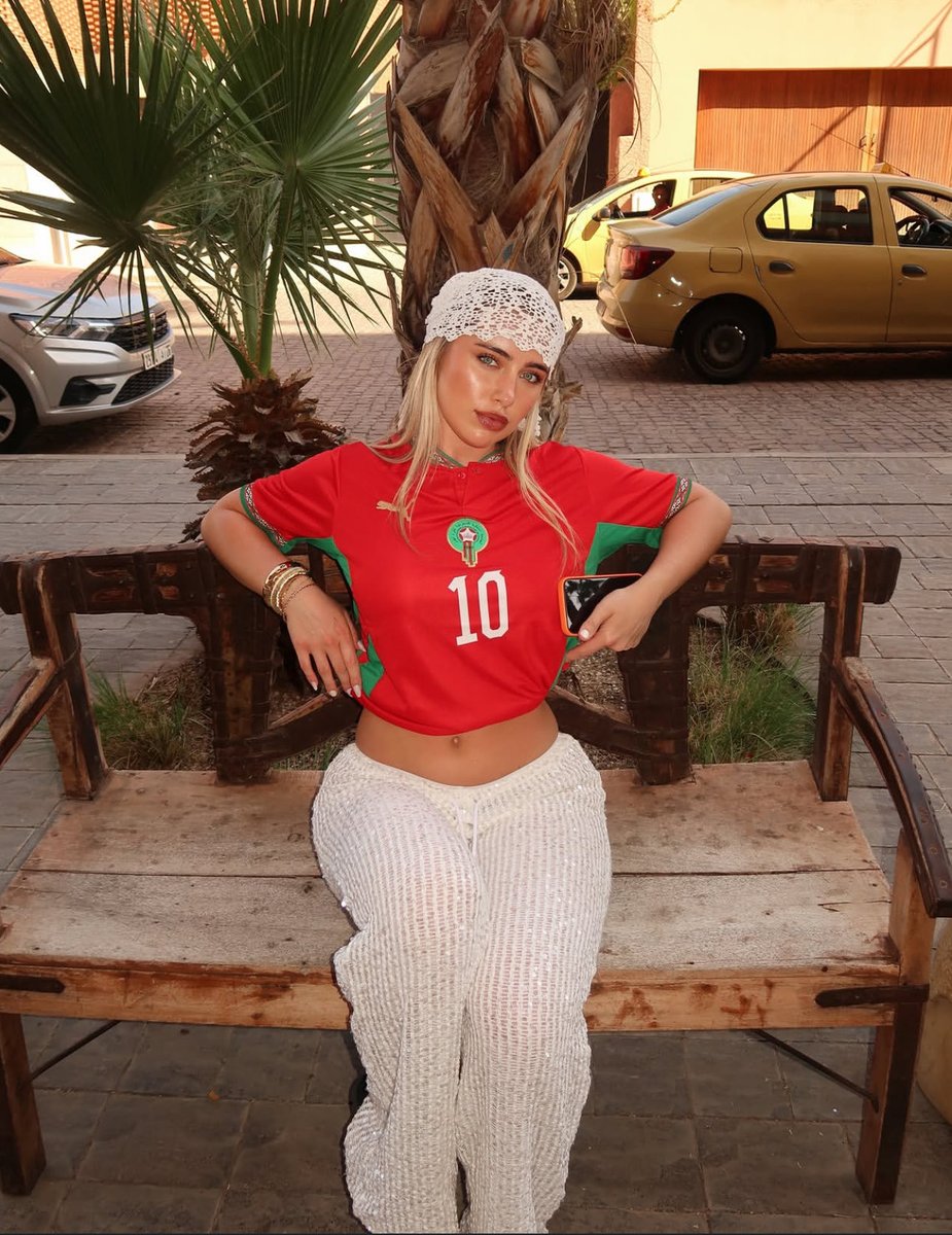 Diaxsbaby's tweet photo. Only red flag I love https://t.co/eBaH3oWpkh
