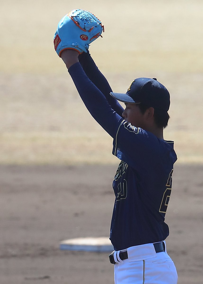 suzu_rasu's tweet photo. 愛知学院の岡村もこの動きやるけど、胸を起こす感覚が必要な人ってチラホラ居るよね。
打者で言う神主ルーティンに近いかな。あれは、他にも効果ありそうだけど（視野とか目線とか） https://t.co/trAt7lL2Yk