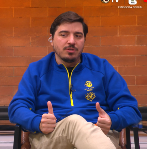 futtmais's tweet photo. "Não pode passar nem perto da cabeça das pessoas descartar o Bruno Guimarães. Pelo contrário: o Bruno Guimarães é o sustentáculo desse meio-campo do Brasil daqui pra frente."

- Luís Felipe Freitas

📸 Reprodução/CazéTV https://t.co/yZz6FJyQ5G