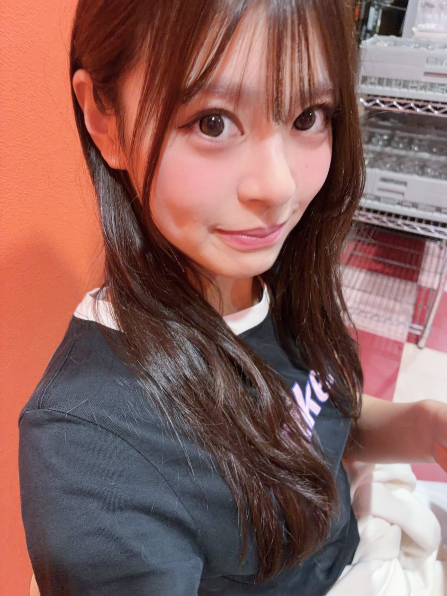 koyorin_nmb48's tweet photo. おはよう、先生だよ〜 ᐞ•༝•ᐞ₎◞ ̑̑
これは誰が撮ってくれたでしょう？ https://t.co/vM2ywNyGWP