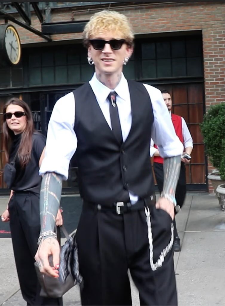 GilbertoBrenis's tweet photo. #MachineGunKelly
#BradleyCooper
#BensonBoone
#EthanHawke https://t.co/sPgE4CUlhF