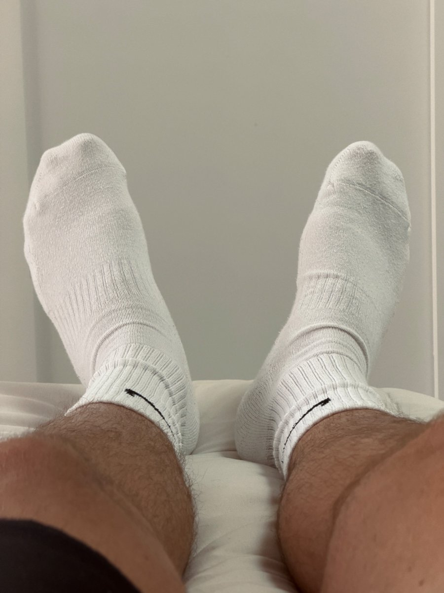 tallboytrainer's tweet photo. Happy Sunday 🧦 https://t.co/mEqSIJFSkc