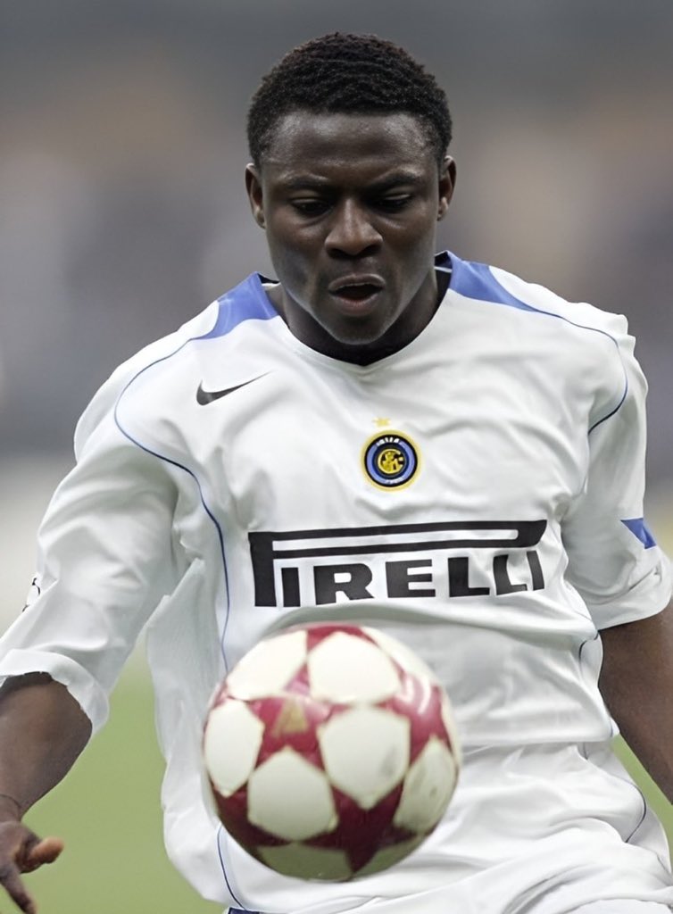 kingawua's tweet photo. Name the football player

Level:HARD https://t.co/ZIxZRNTcKW