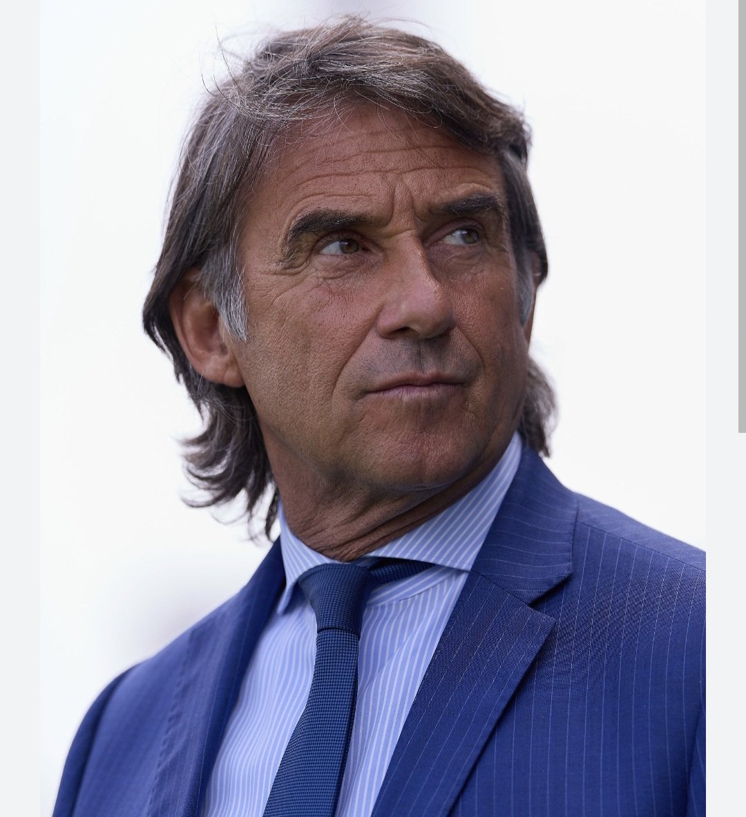 alfca1958's tweet photo. #Juventus - Pare che #Carnevali voglia cambiare la coppia #Bremer - #Kelly per avere liquidità senza indebolire la difesa. I prescelti sarebbero #Lucumí e #Muharemović .Spenderebbe 43M ricavandone 65M (più o meno).
Puzzle complesso con prospettive future incerte ma intriganti. https://t.co/HuA1i20qLr