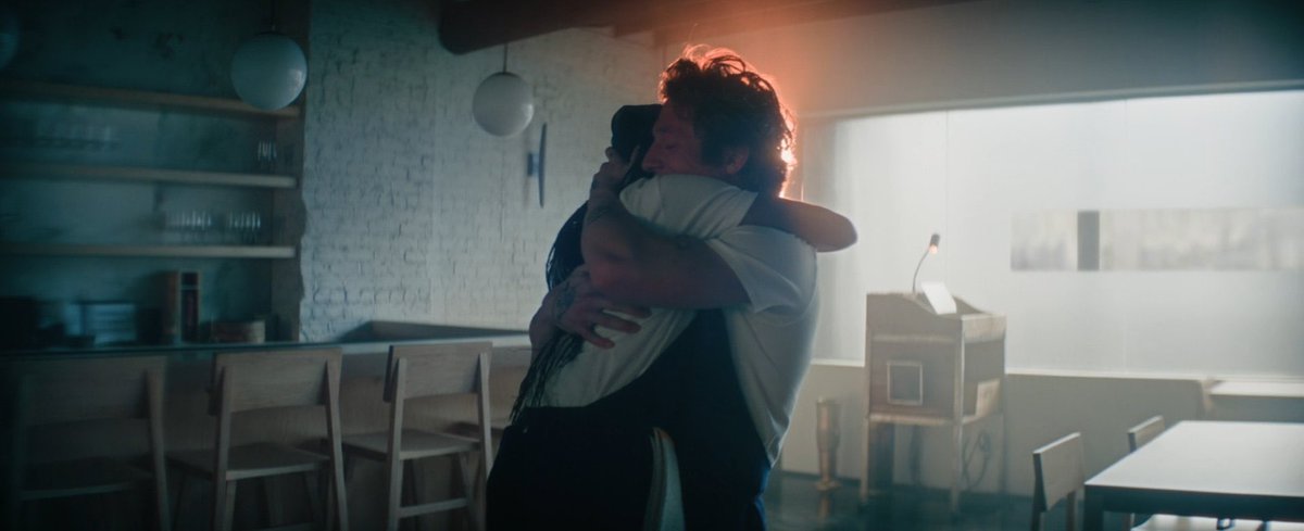caleidosferica's tweet photo. Se acabó 'The Bear', una serie que, a lo largo de cinco temporadas, ha conseguido llegarme al corazón. Carmy, Richie, Syd... sois inolvidables 🩵 https://t.co/KfLRqh9VNZ