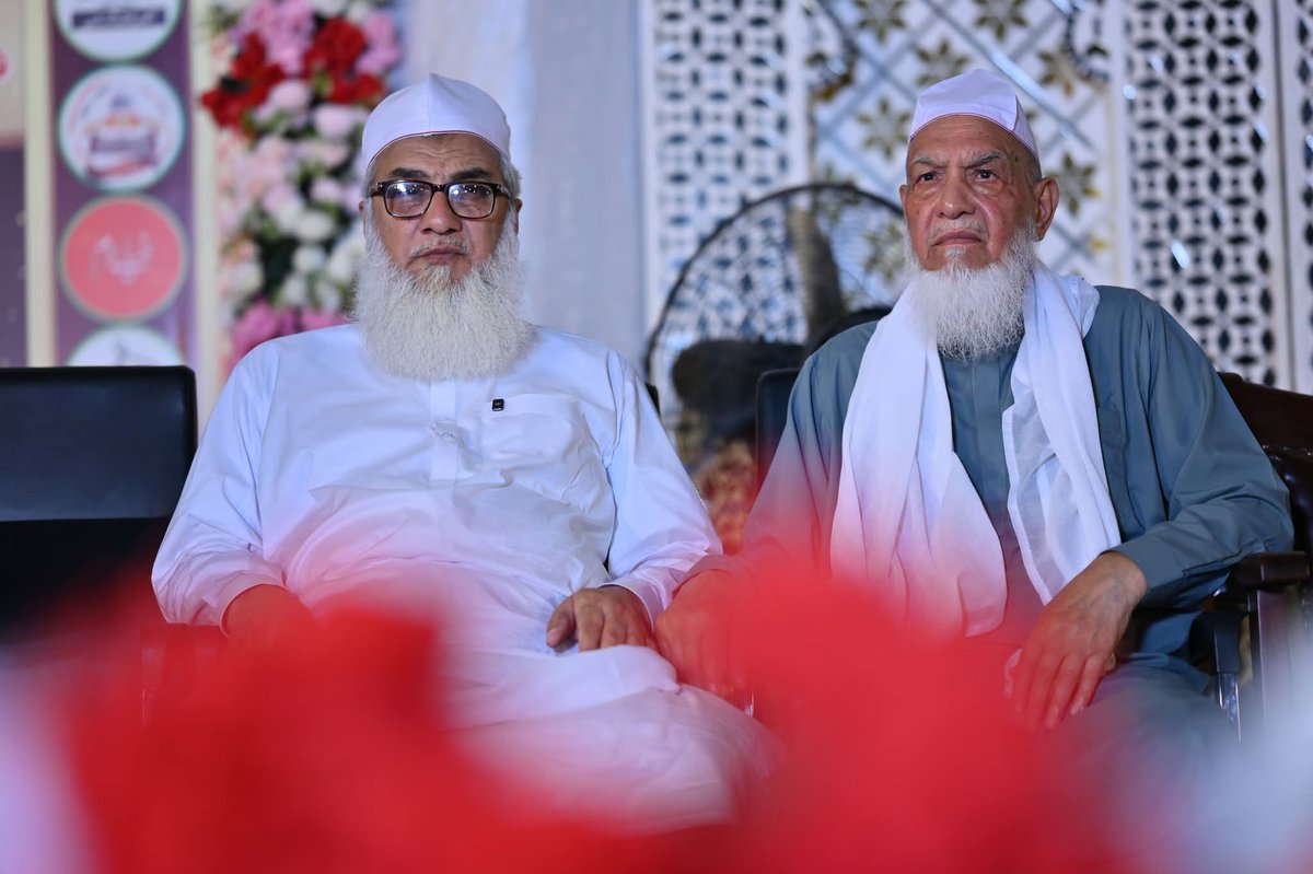 DaruliftaS's tweet photo. عرس ضیاء الامت پیر محمد کرم شاہ الازہری رحمۃاللہ علیہ کی مرکزی نشت میں خطاب 
مفتی شیر محمد خان
دارالافتاء دارالعلوم محمدیہ غوثیہ بھیرہ شریف
دارالافتاء بھیرہ شریف
Uras zia ummat pir muhammad Karam Shah
Pir muhammad Karam Shah uras  e pak
عرس ضیاء الامت رحمۃاللہ علیہ https://t.co/qjcODntr9q