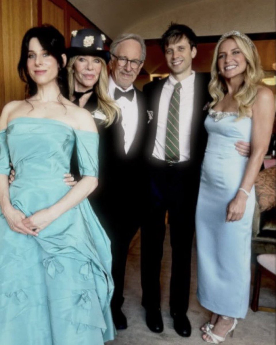 TSUpdating's tweet photo. 🚨Steven Spielberg and family STUN for Taylor Swift and Travis Kelce's wedding. https://t.co/MUCVcszE73
